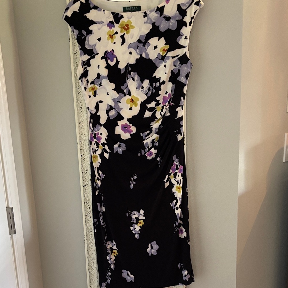 Lauren Ralph Lauren Ladies Dress Size 8. $25